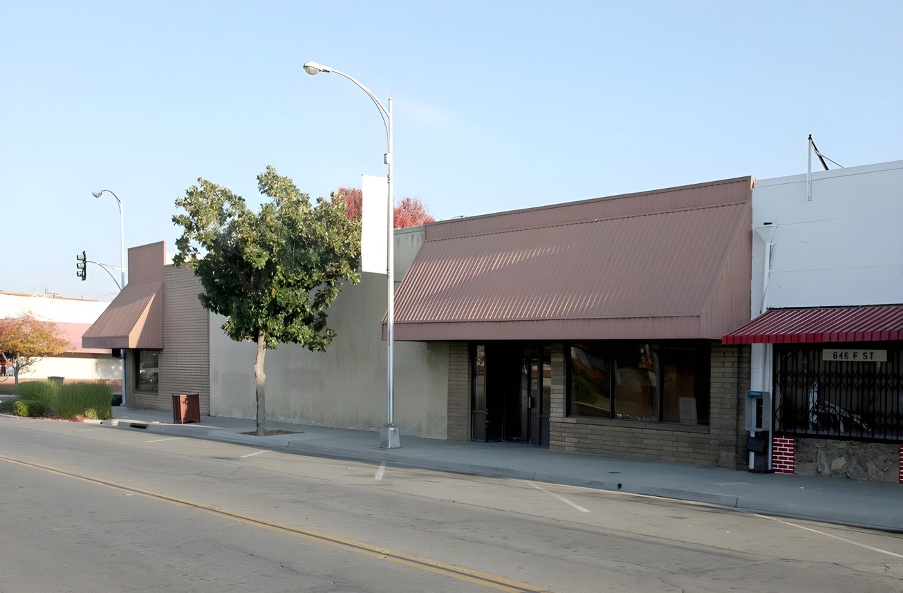 1524 Kern Street Retail