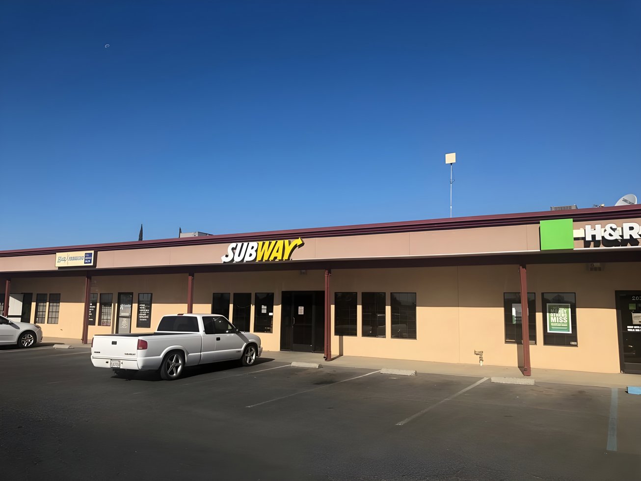 13992 Ada Street Retail
