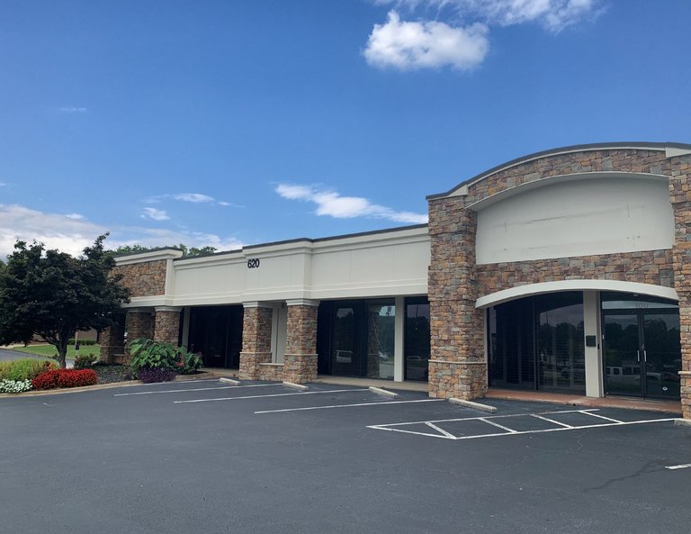620 Holcomb Bridge Road, Roswell, GA, For Lease, Image-1