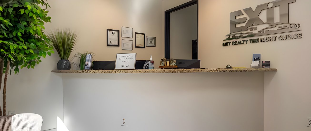 8925 South Pecos Road Office