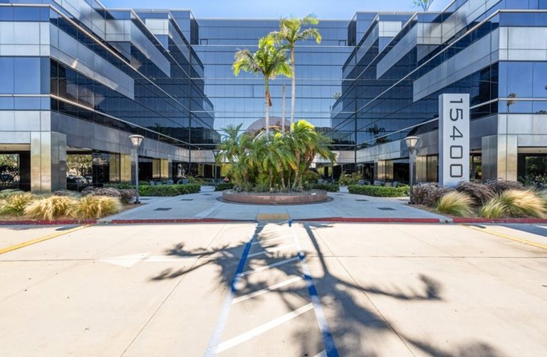 15400 Sherman Way Office photo 2