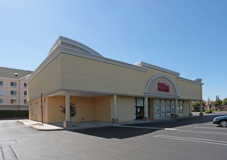 472 West Shaw Avenue, Clovis, CA, For Lease, Image-5