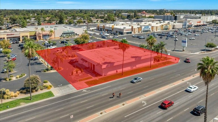 3720-3790 N. Blackstone Ave, Fresno, CA, For Lease, Image-1
