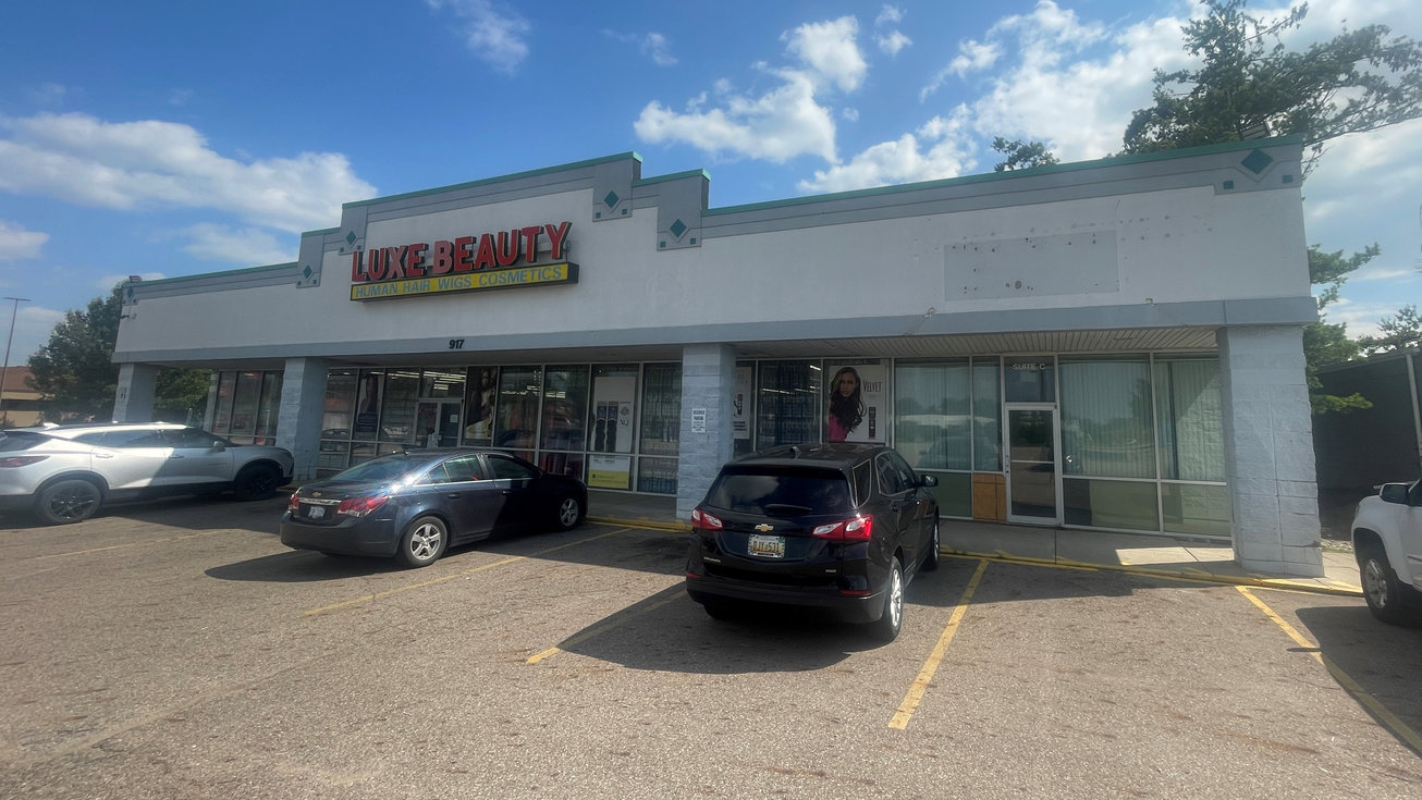 3525 South Martin Luther King Junior Boulevard & 917 West Holmes Road Retail