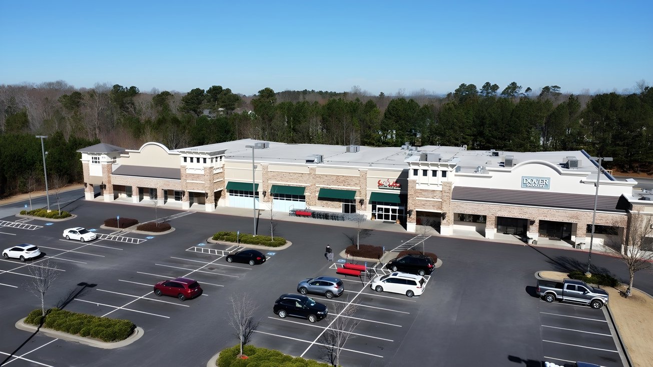 670 North Main Street Retail