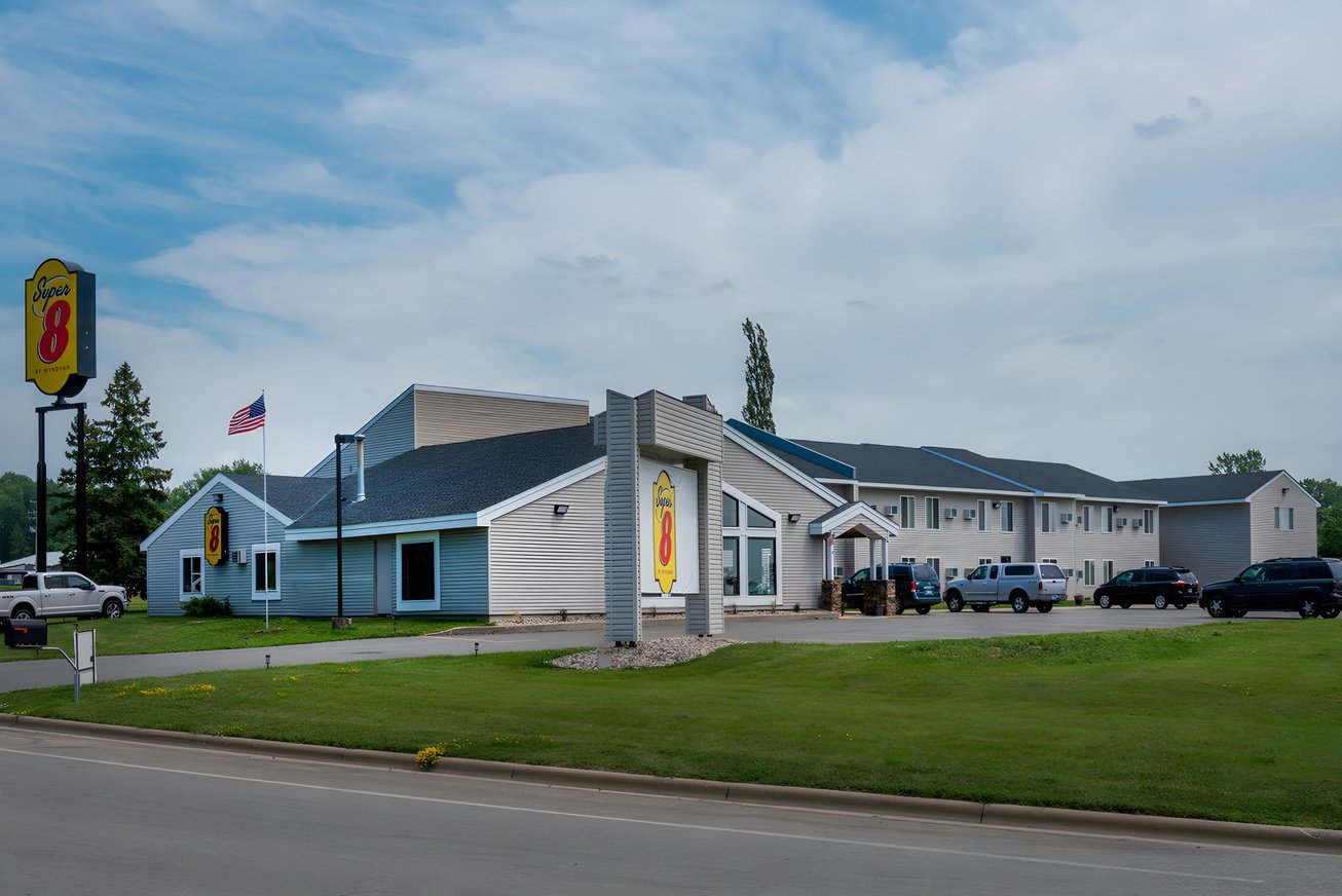 340 County Road 21 Hospitality