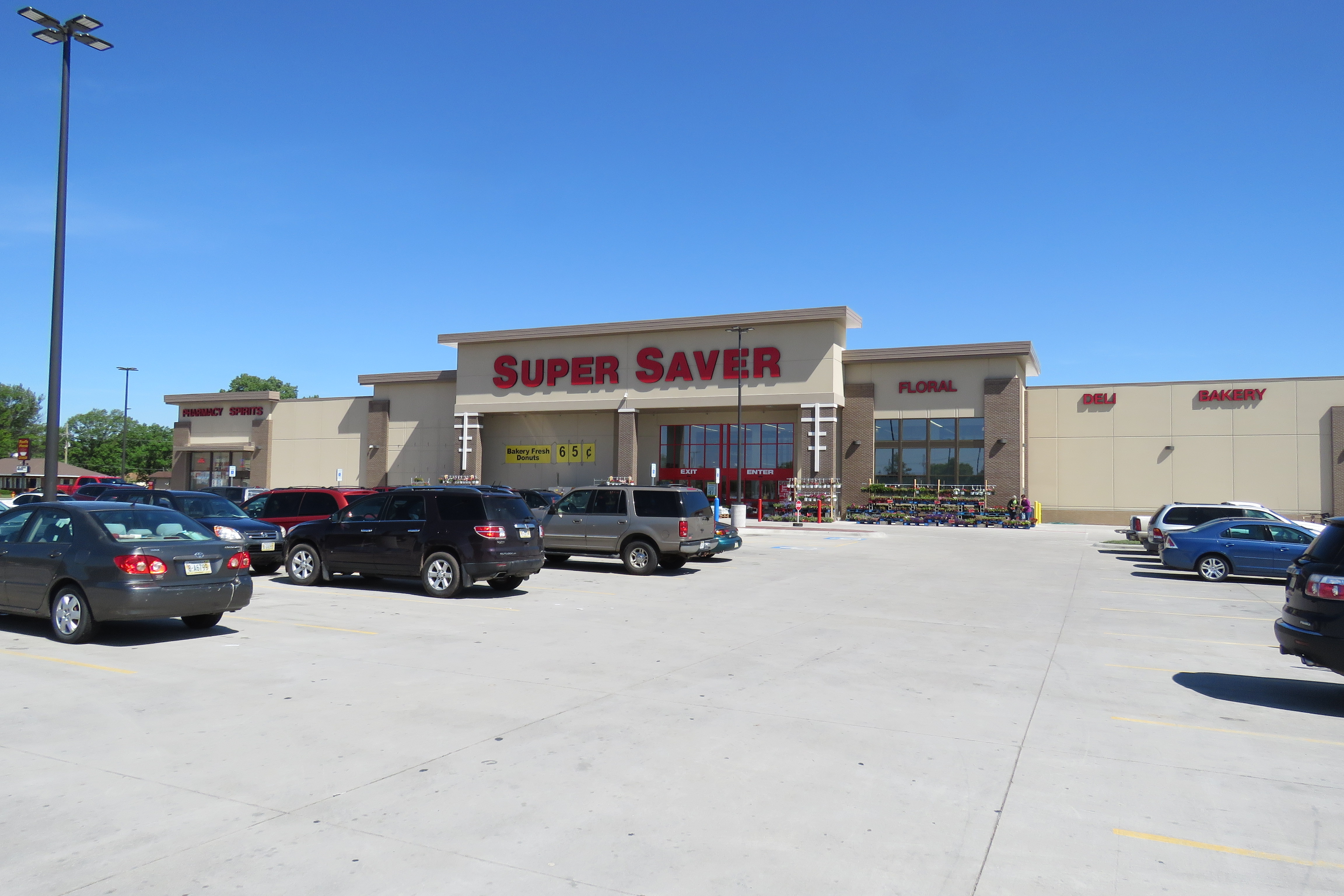 Super Saver Five Points & Commerical Land - Image 2
