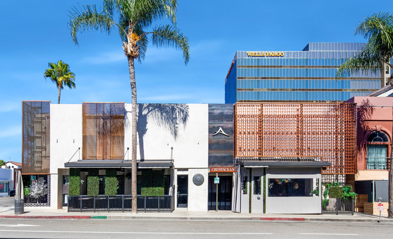 468 North Bedford Drive Retail