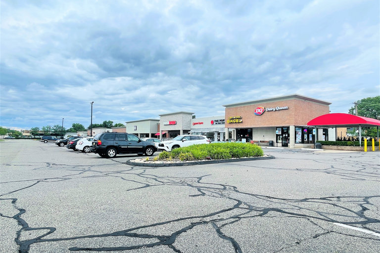 6875–6931 Orchard Lake Road, West Bloomfield, MI, For Lease, Image-5