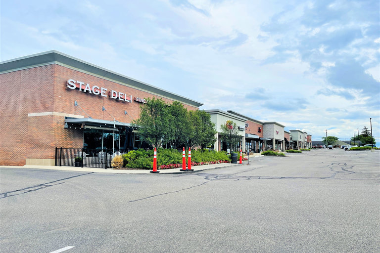 6875–6931 Orchard Lake Road, West Bloomfield, MI, For Lease, Image-2