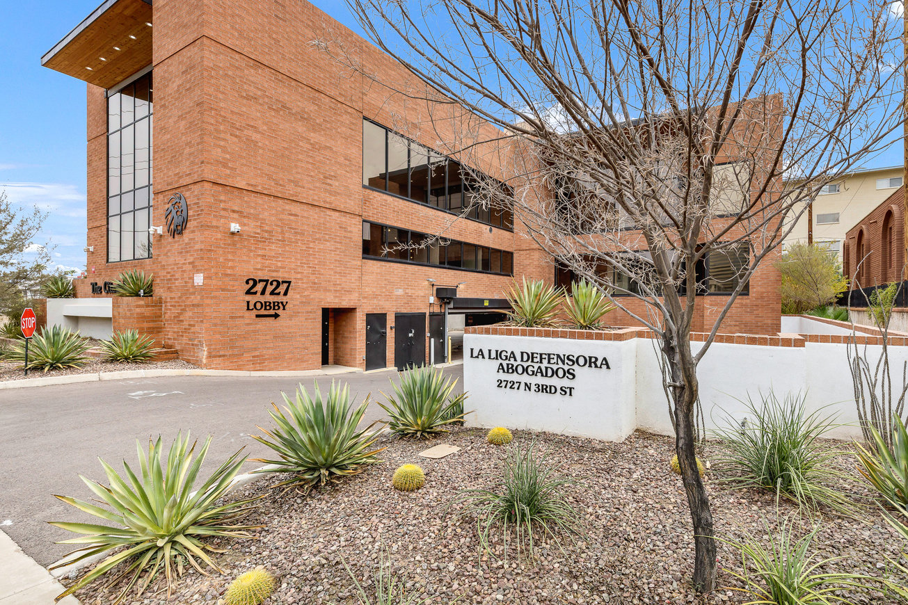 2727 N 3rd St Office