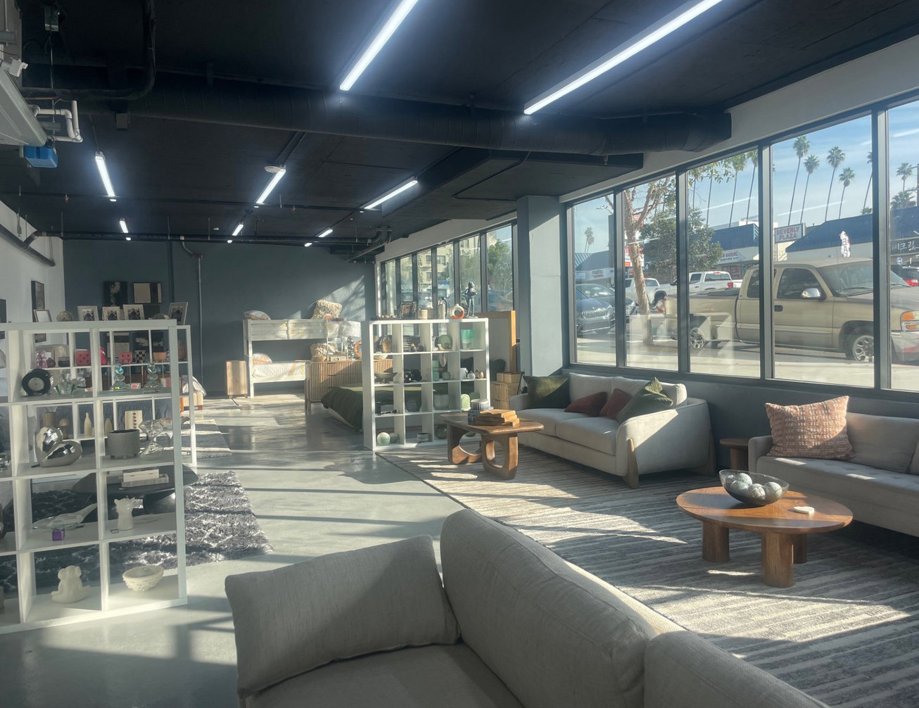 3977 Beverly Boulevard Retail