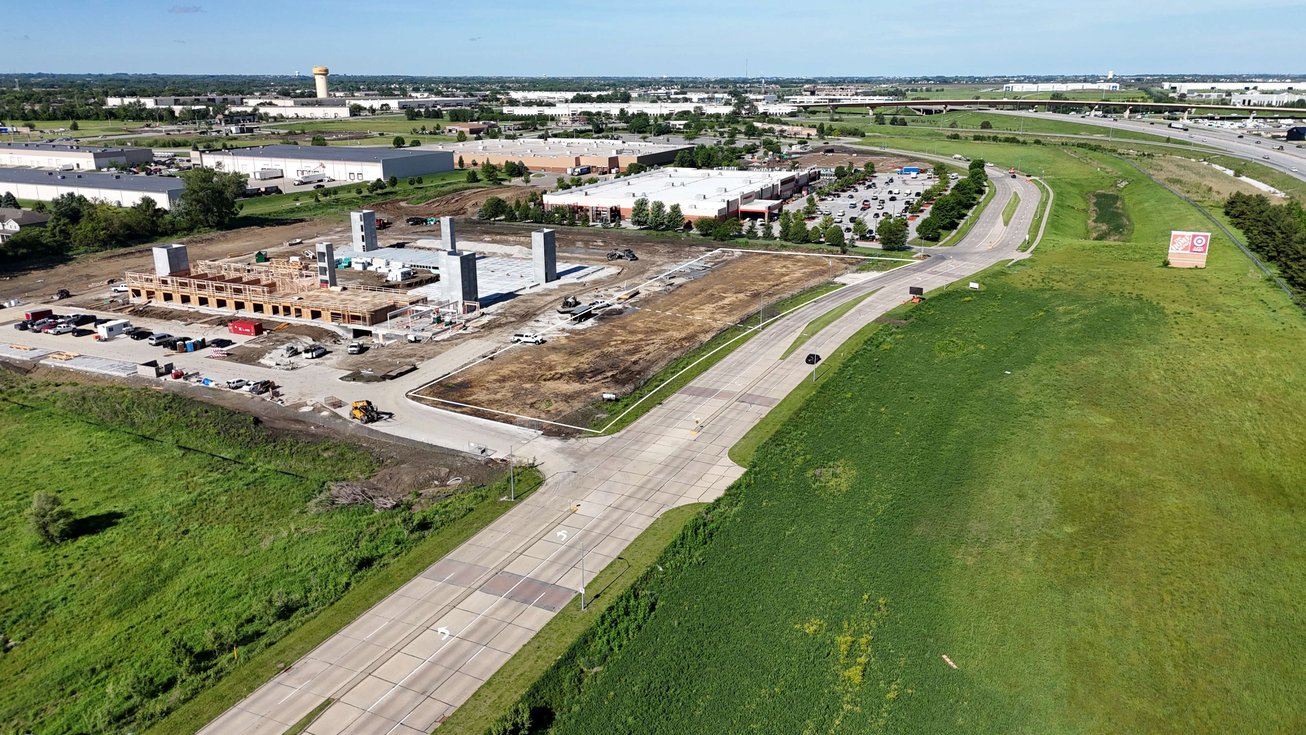 Plum Dr, Urbandale, IA, For Sale, Image-1