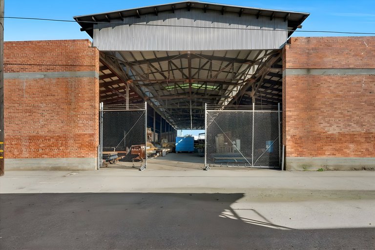 1820 Monterey St & 245 Broadway St, Fresno, CA, For Lease, Image-4