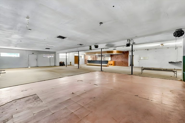624 Park Blvd, Orange Cove, CA, For Lease, Image-10