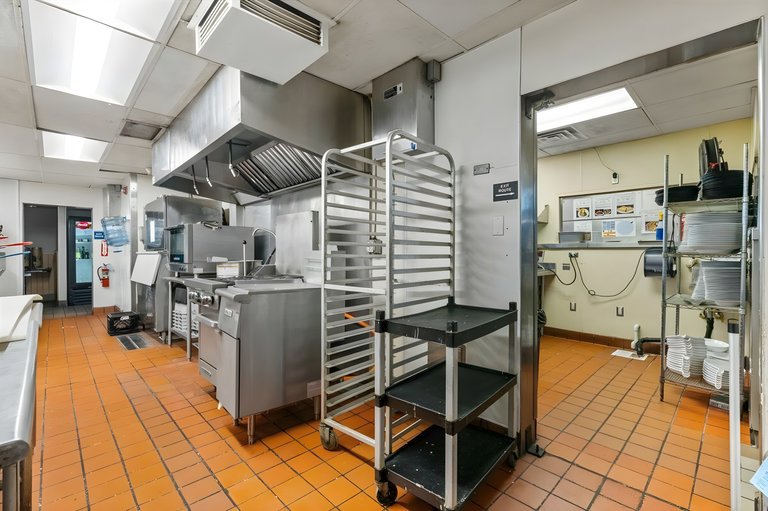 2673 Mount Vernon Ave, Bakersfield, CA, For Lease, Image-7