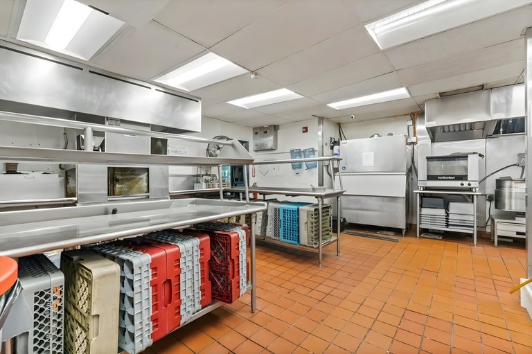 2673 Mount Vernon Ave, Bakersfield, CA, For Lease, Image-4