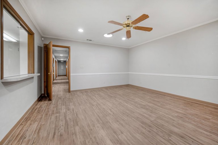 326 W Carob Ave, Reedley, CA, For Lease, Image-9