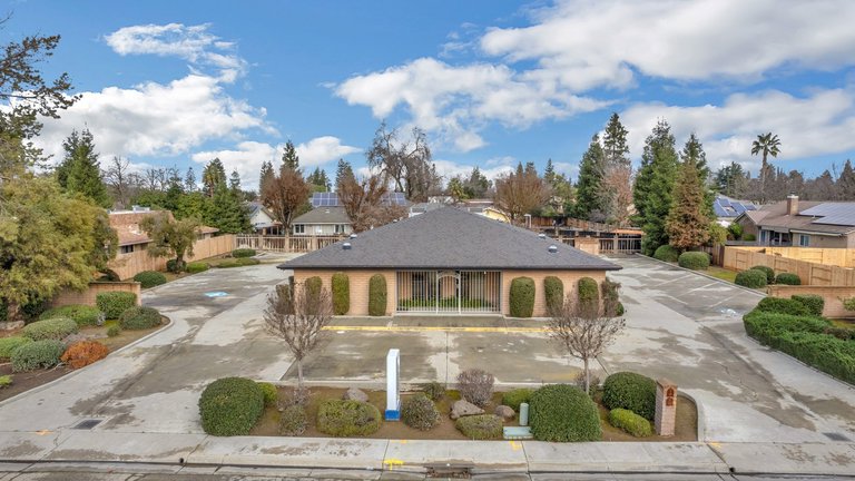 326 W Carob Ave, Reedley, CA, For Lease, Image-3