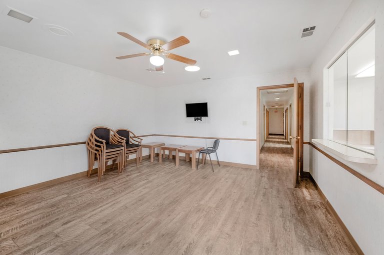 326 W Carob Ave, Reedley, CA, For Lease, Image-5