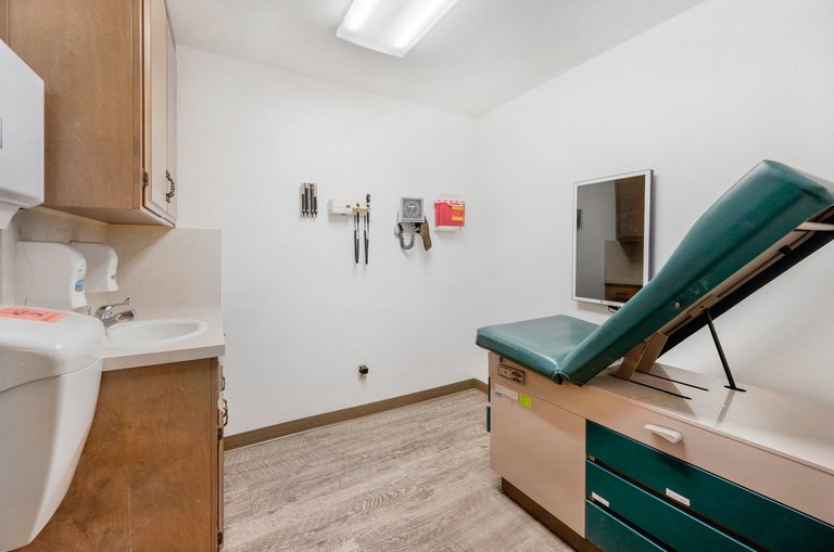 326 W Carob Ave, Reedley, CA, For Lease, Image-6