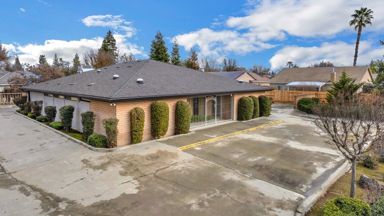 326 W Carob Ave, Reedley, CA, For Lease, Image-4