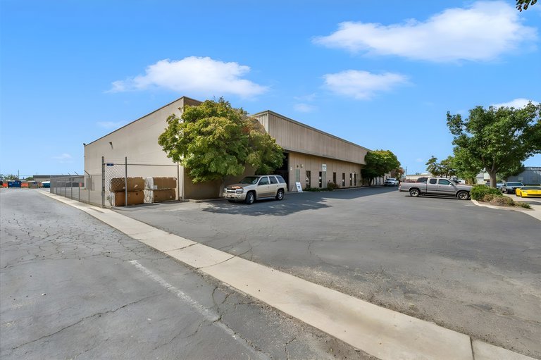 4339 W Santa Ana Ave, Fresno, CA, For Lease, Image-4