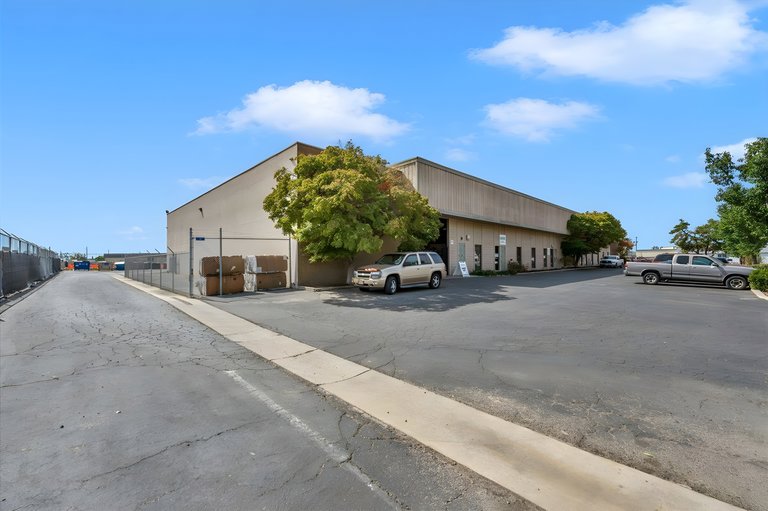 4339 W Santa Ana Ave, Fresno, CA, For Lease, Image-3