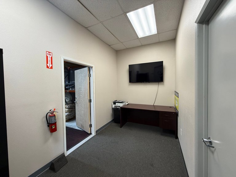5096 N Blythe Ave, Fresno, CA, For Lease, Image-8