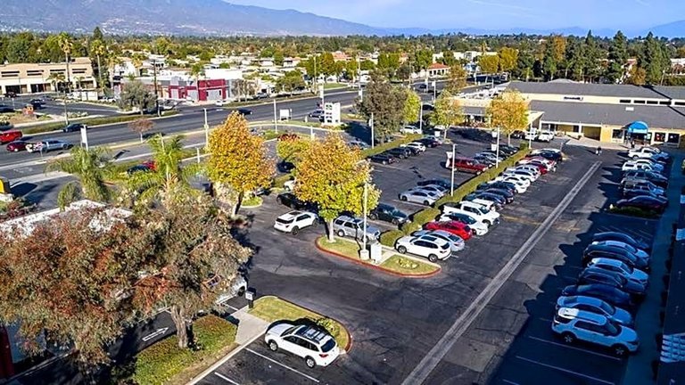 710-870 East Foothill Boulevard & North Campus Avenue Retail photo 1