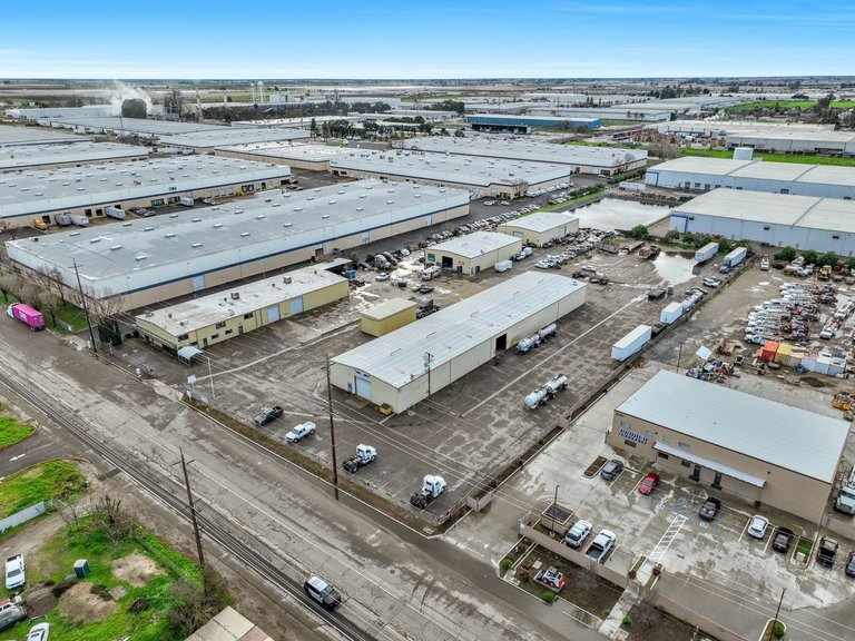 3269 E North Ave, Fresno, CA, For Lease, Image-4