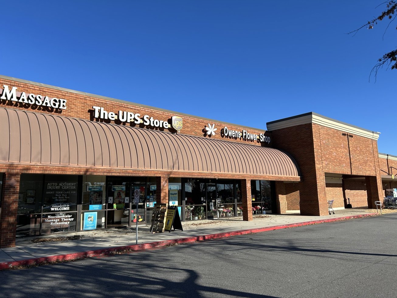 1000 Whitlock Ave NW Retail