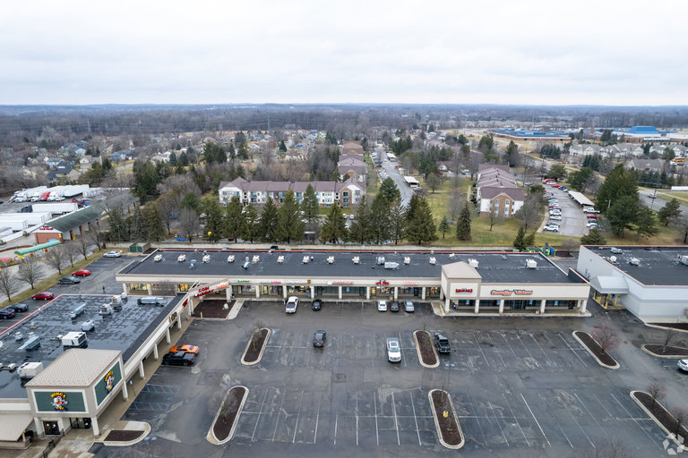 47300 Pontiac Trail, Wixom, MI, For Lease, Image-1